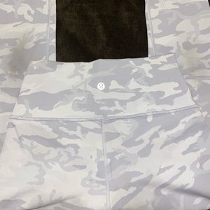 Lululemon WU White Camo
